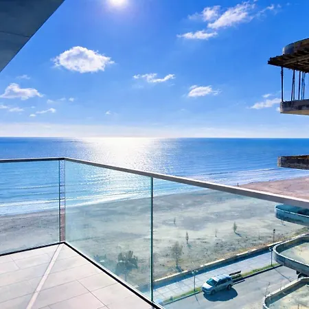 View - Endless Summer Mamaia Nord